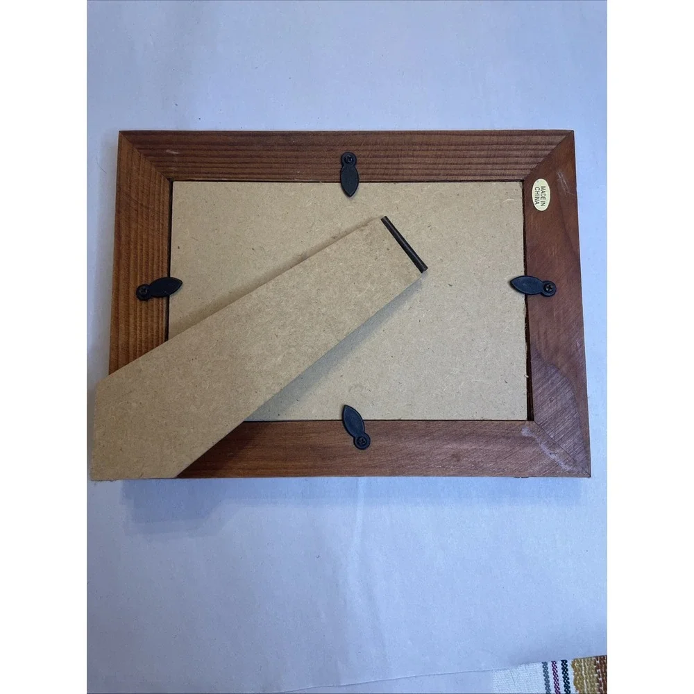 Nice Wooden Bamboo Covered Picture Frame 6‎ x 4 | Self Standing | Asian Style